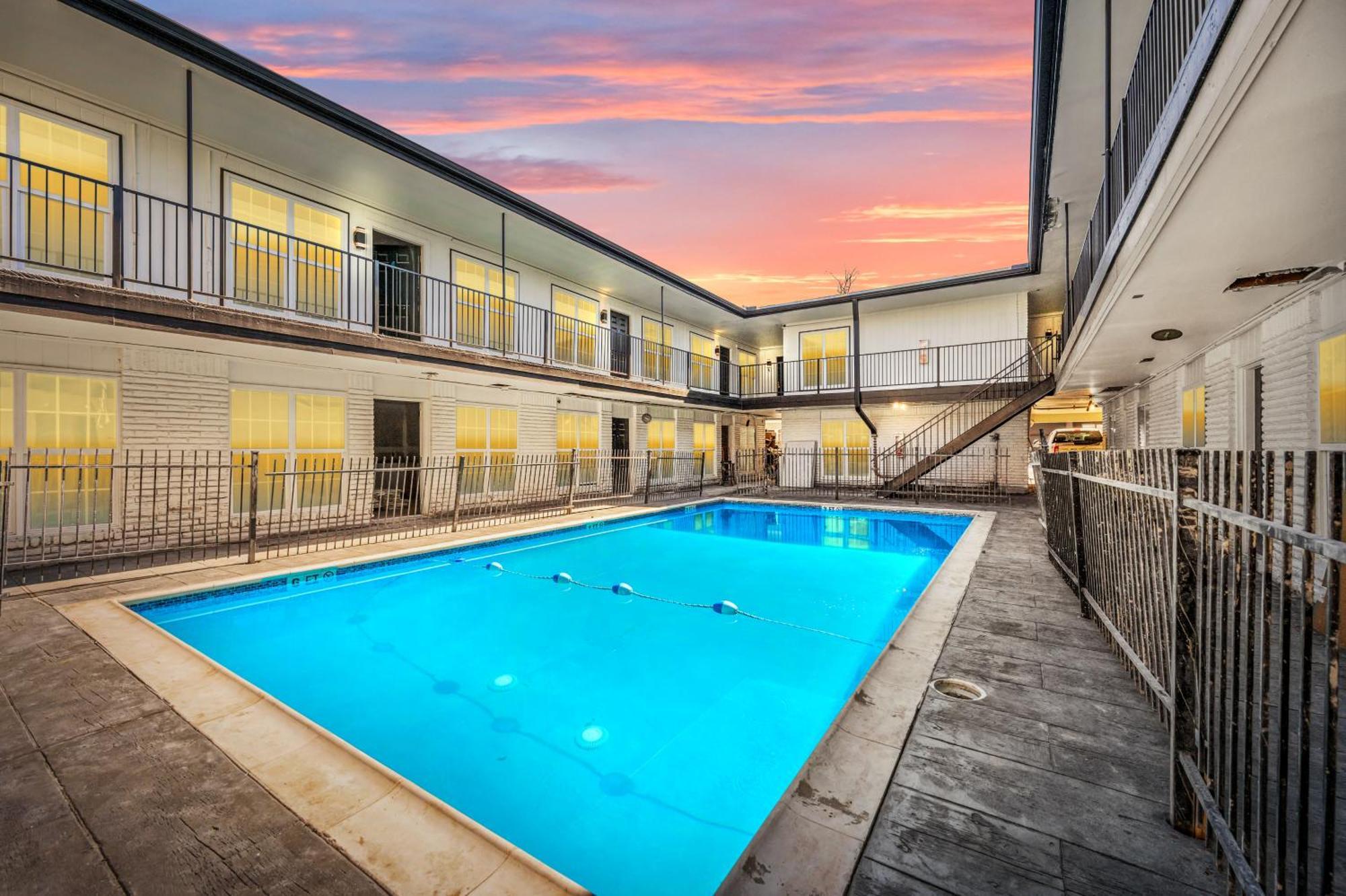 Cute And Stylish 1Br Apt With Pool & Free Park Houston Buitenkant foto